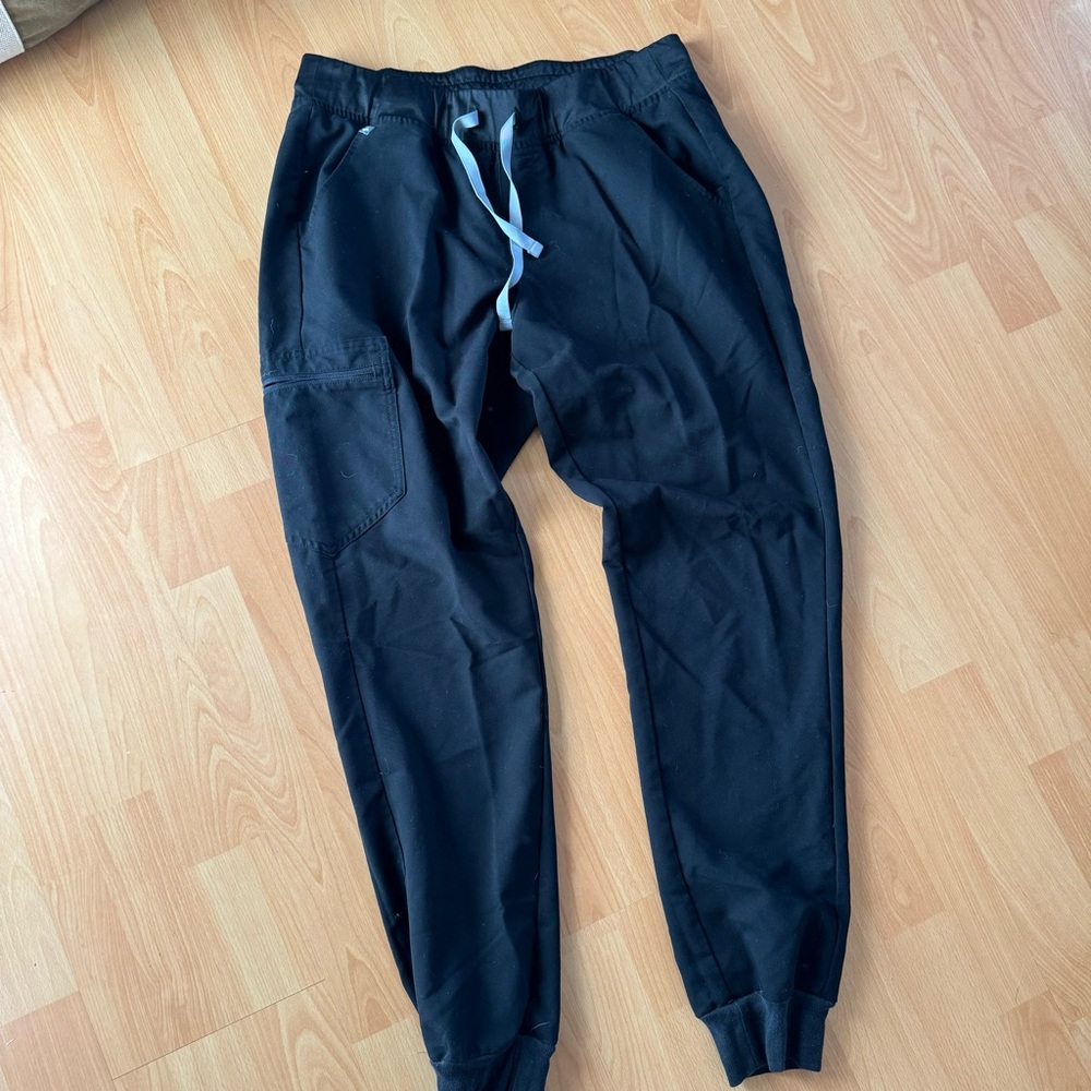 FIGS Scrub Pants